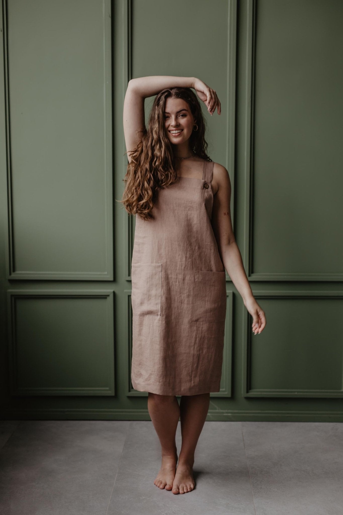 Linen apron dress JADE - Linanden