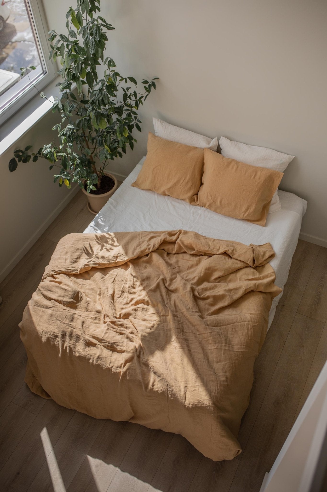 Linen duvet cover in Mustard - Linanden