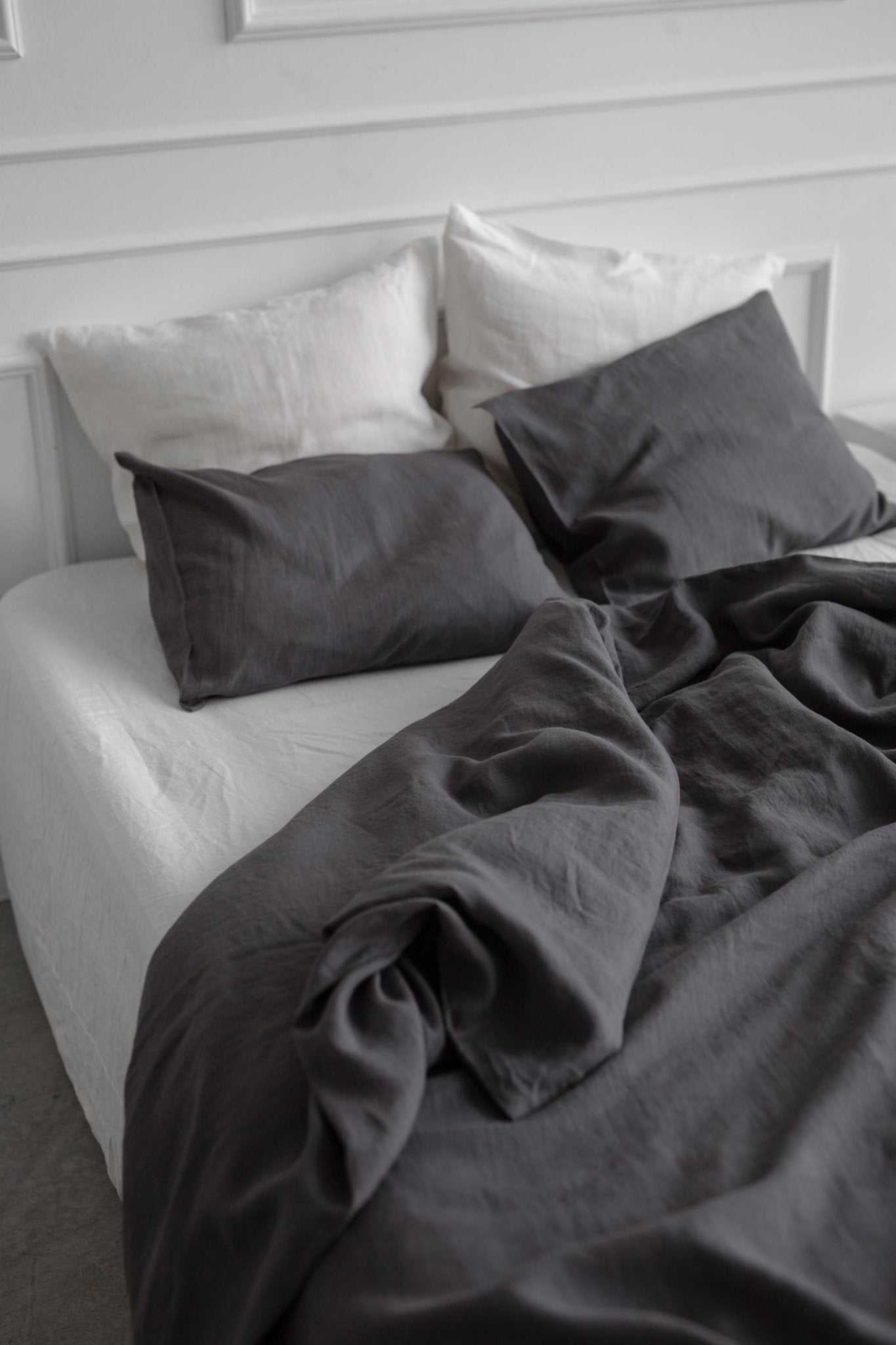 Linen pillowcase in Charcoal - Linanden