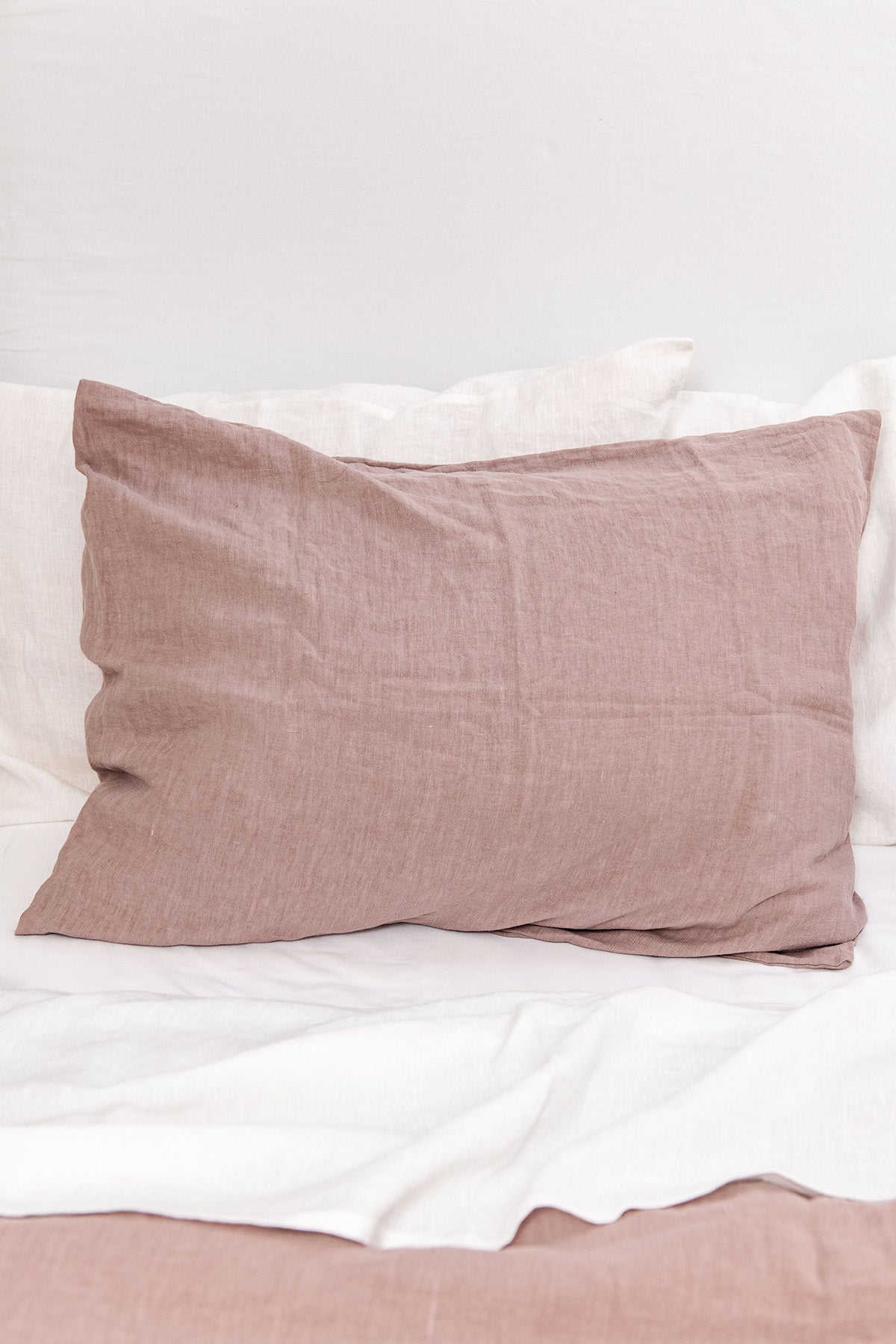 Linen pillowcase in Rosy Brown - Linanden