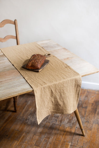 Linen table runner in Mustard - Linanden