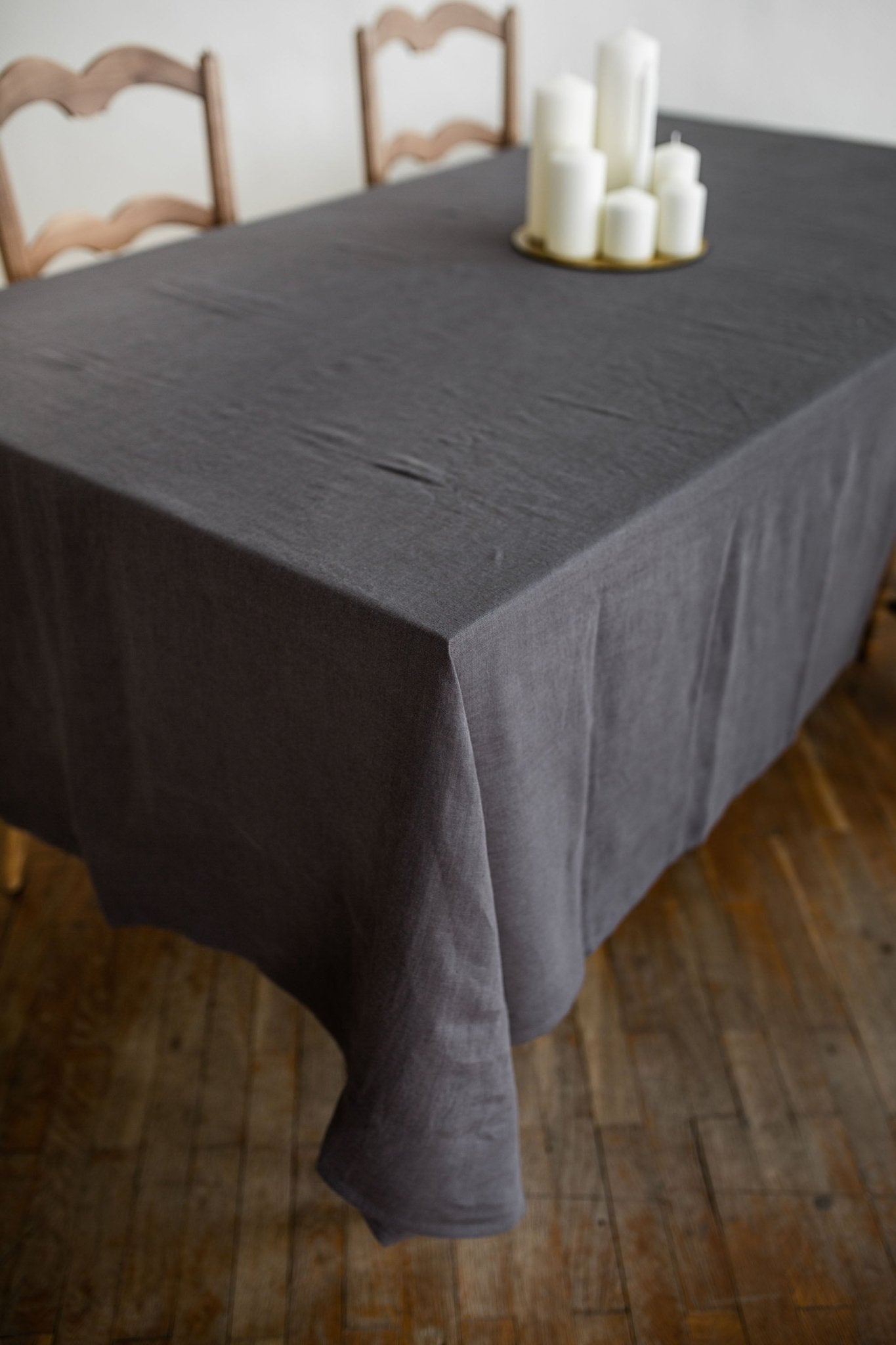 Linen tablecloth in Charcoal - Linanden