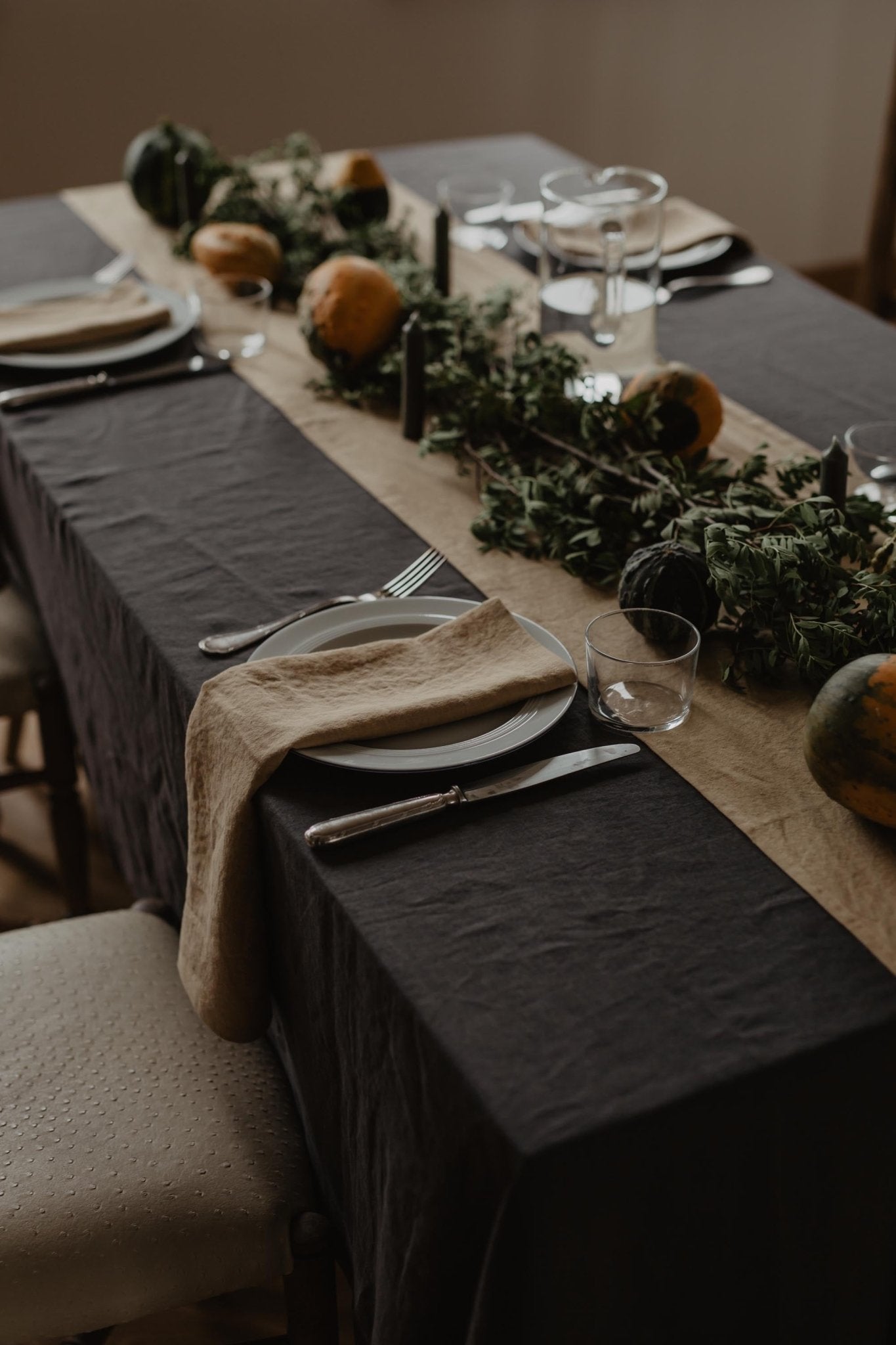 Linen tablecloth in Charcoal - Linanden