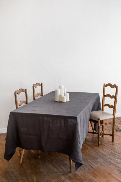 Linen tablecloth in Charcoal - Linanden