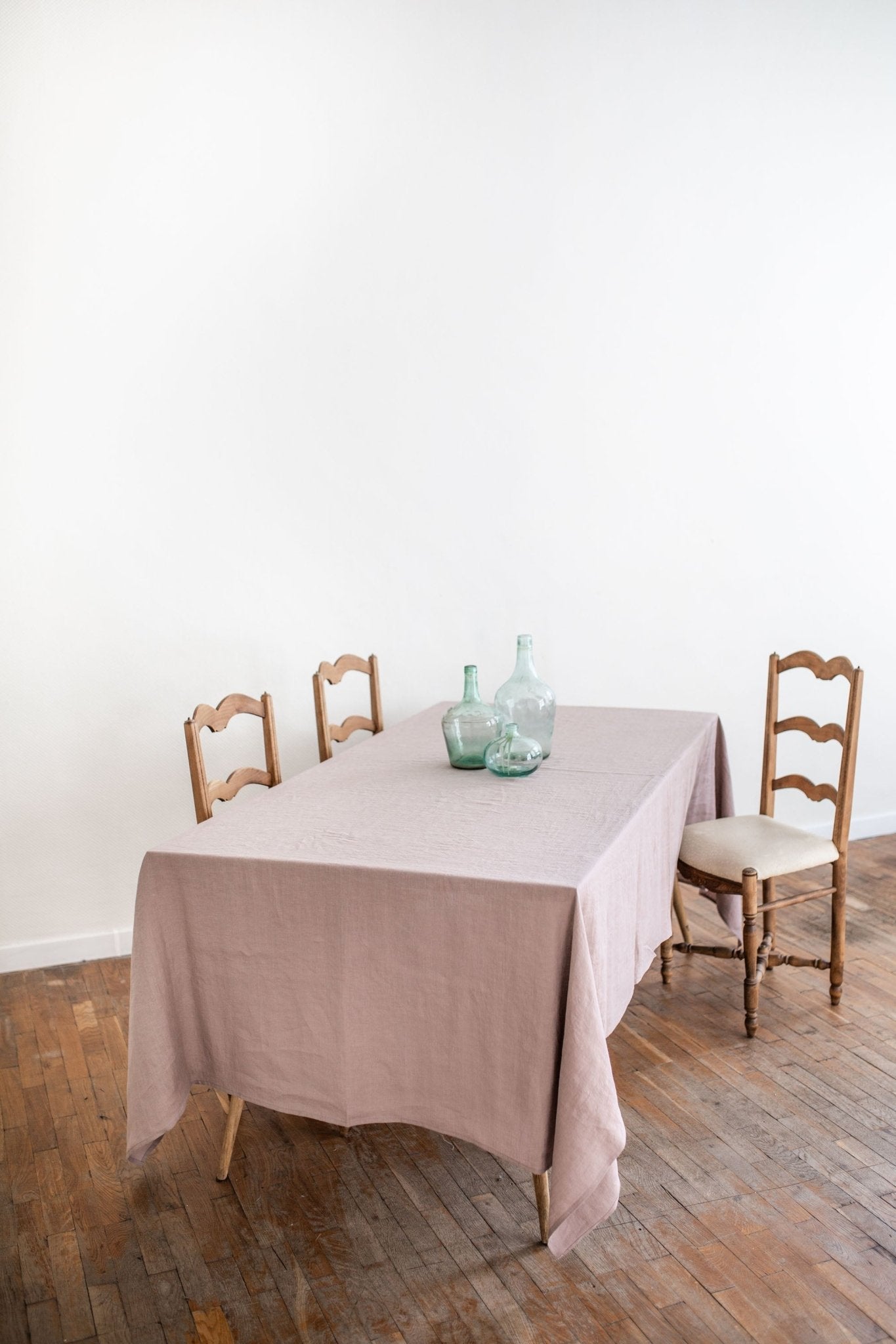 Linen tablecloth in Rosy Brown - Linanden