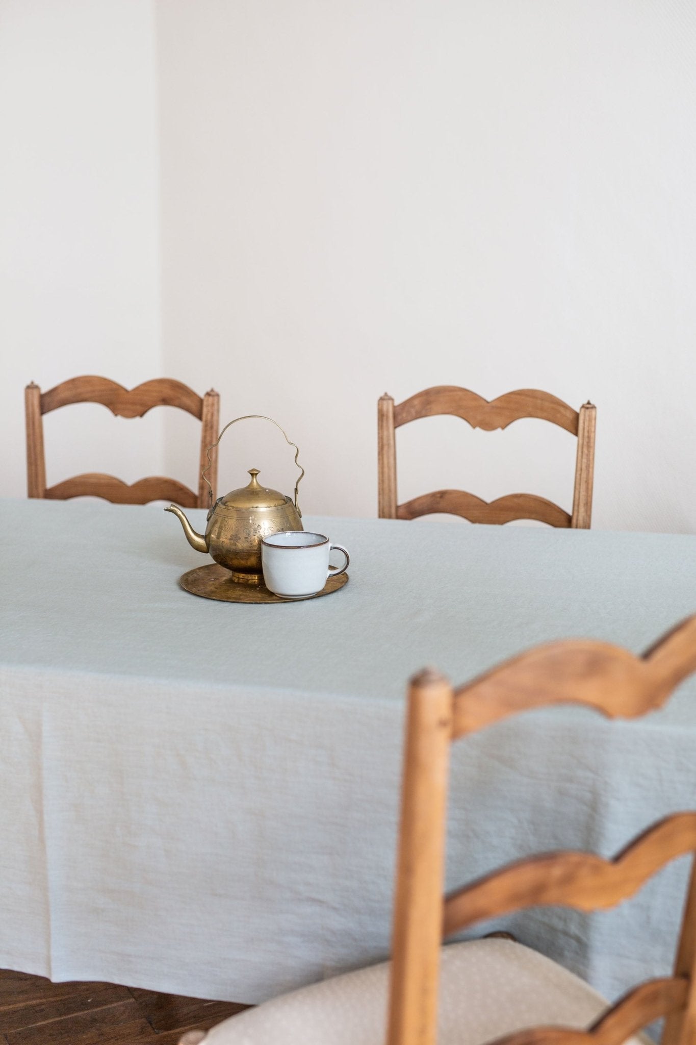 Linen tablecloth in Sage Green - Linanden