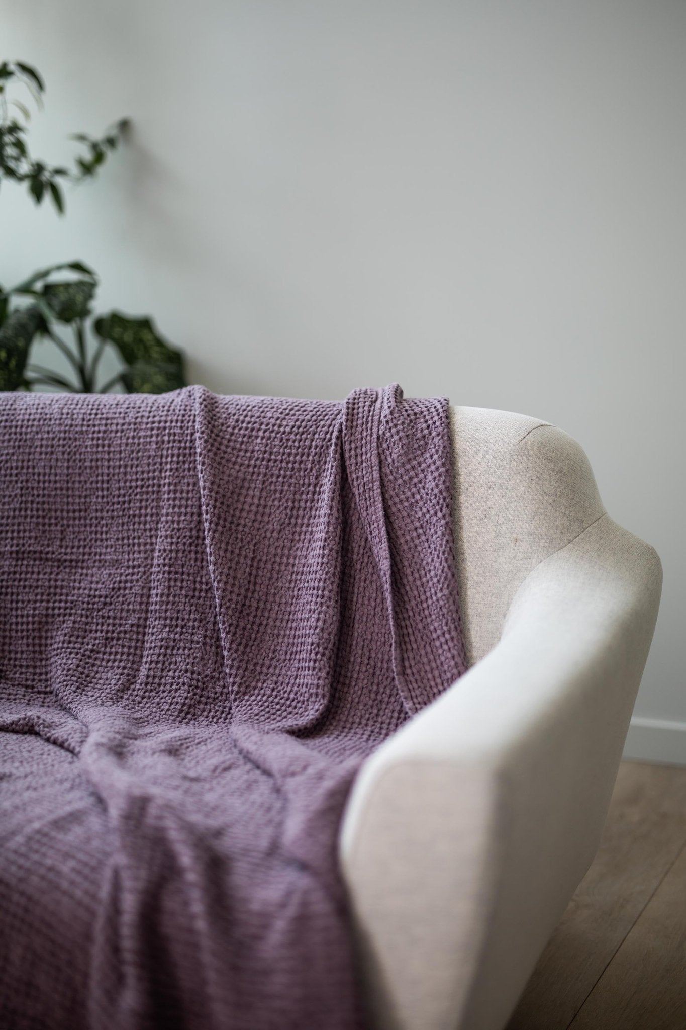 Linen waffle blanket in Dusty Lavender - Linanden