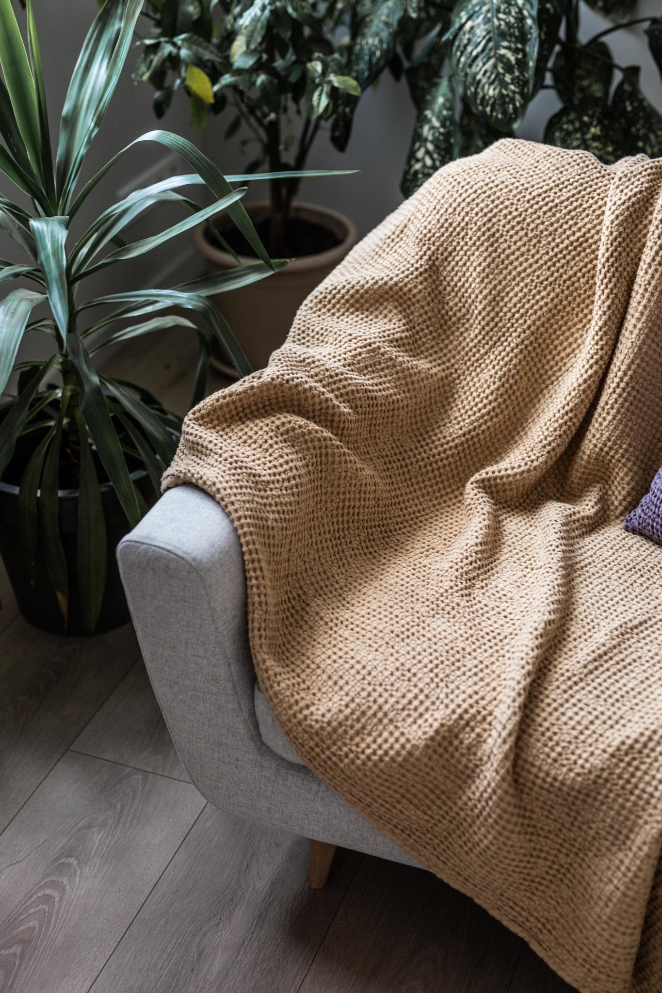 Linen waffle blanket in Mustard - Linanden